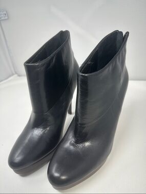Steve Madden Booties Size 8.5